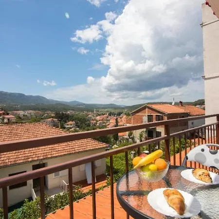 Villa Jelsa Apartment *