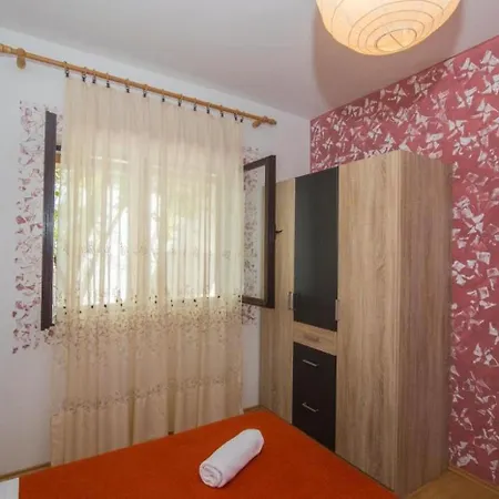 아파트 Villa Jelsa 젤사